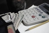 Pieniądze i kalkulator